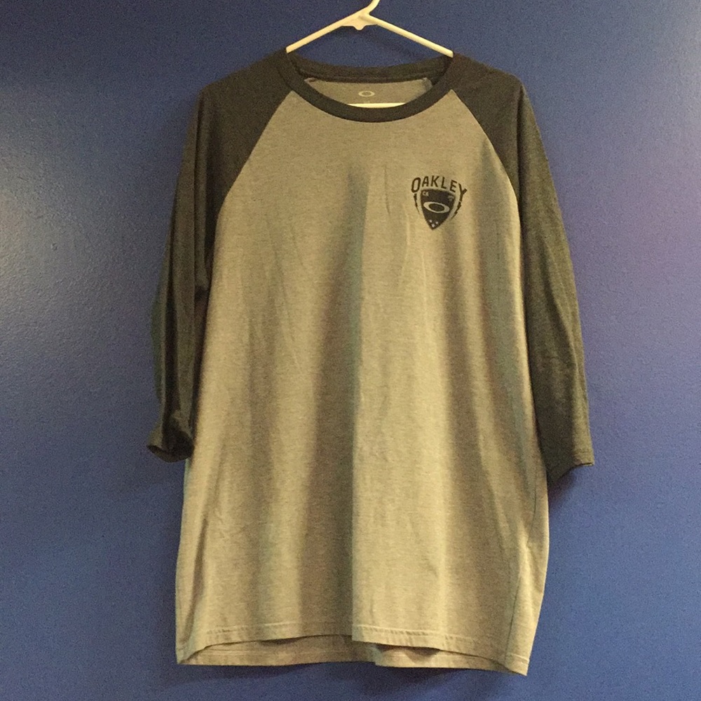 Oakley 3/4 sleeve shirt